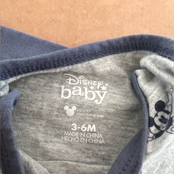 Disney baby outfit - Picture 2 of 2